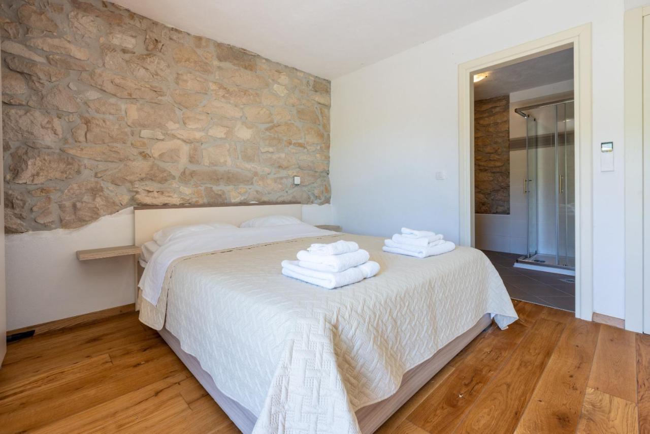 Villa Ana Motovun Eksteriør billede